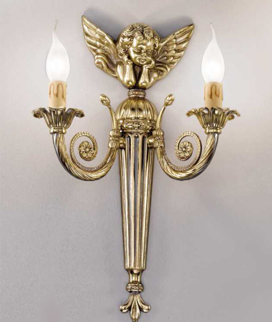 Applique in ottone a due luci con dettaglio di angelo art. a15