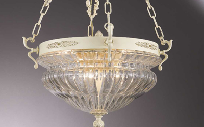 Lampadari classici in vetro: eleganza e tradizione artigianale da Nervilamp Shop